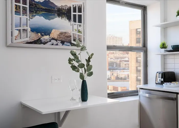 Elegant Style Loft Montrose Rooftop Wfh Gym Appartement Chicago