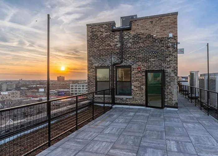 Elegant Style Loft Montrose Rooftop Wfh Gym *